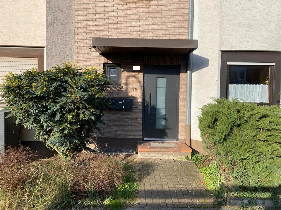 Thumbnail-Saniertes 1-ZimmerApartment in zentraler Lage mit Pantryküche