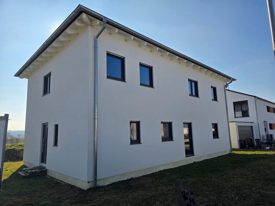 Thumbnail-Ausbauhaus in Traumlage zum Fertig stellen für Kreative Natur pur