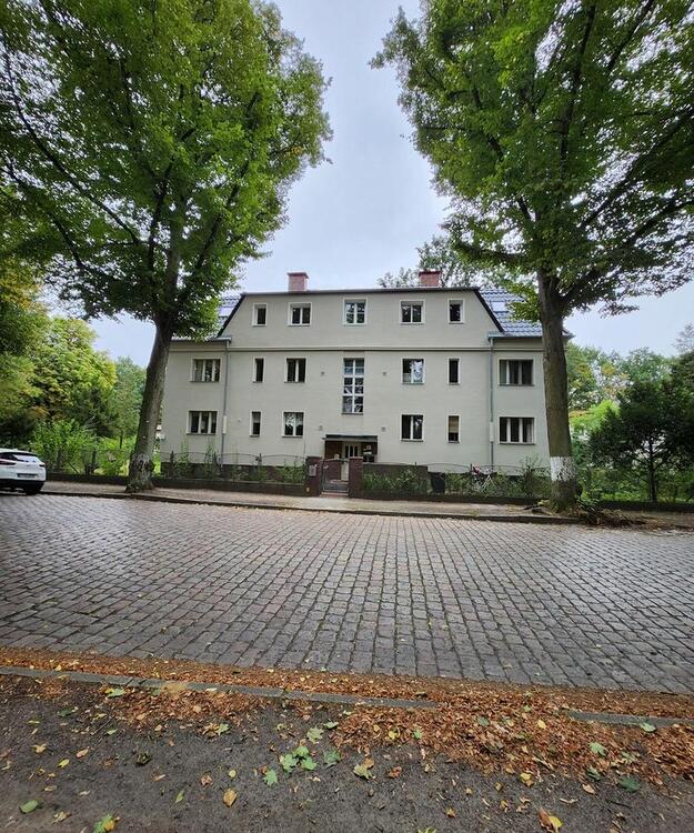 Thumbnail-Schöne neu errichtete 3 bis 4 Zimmer-Dachgeschosswohnung mit geh. Innenausstattung und Dachterrasse