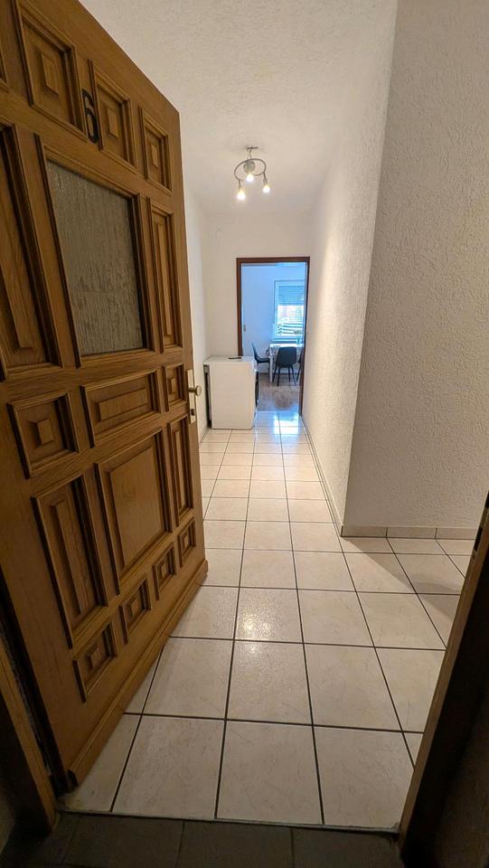 Thumbnail-Möbelierte 2,5 Zimmer -Wohnung in Ludwigshafen Mundenheim