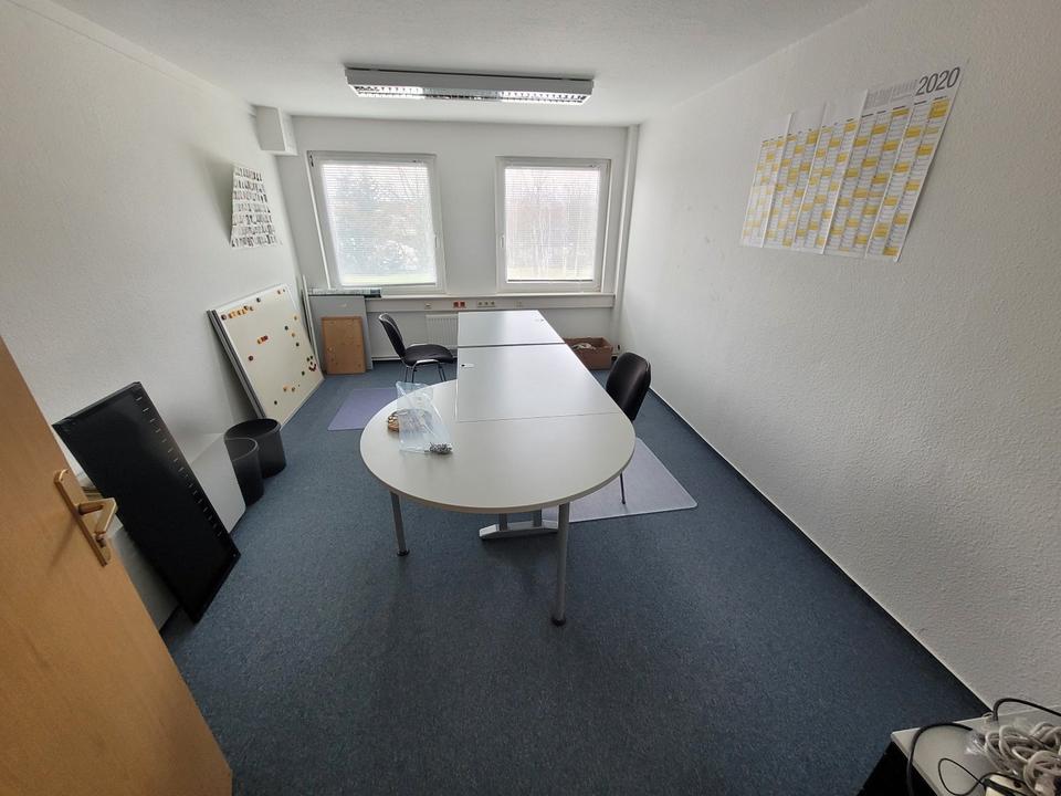 Thumbnail-Büro + Praxis + 120 m² + weitere Flächen