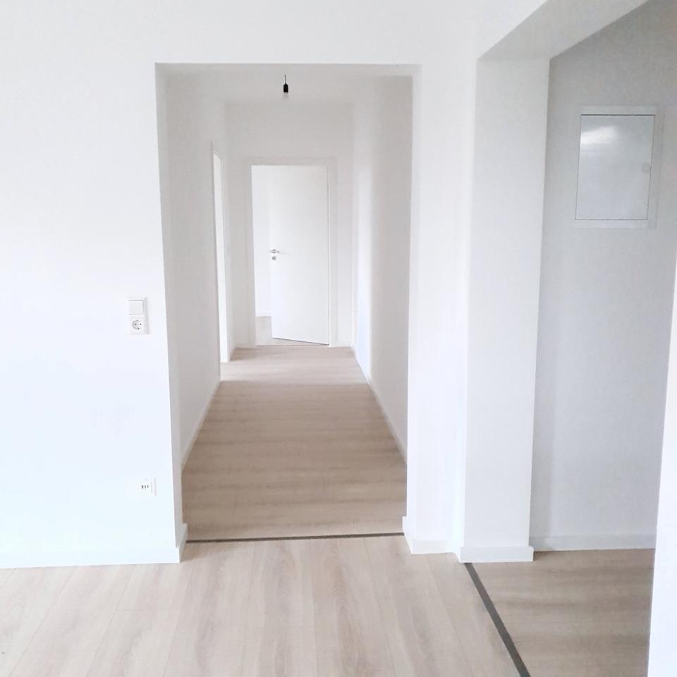 Thumbnail-vier Zimmer Wohnung in Weferlingen im 1. OG mit Doppelgarage