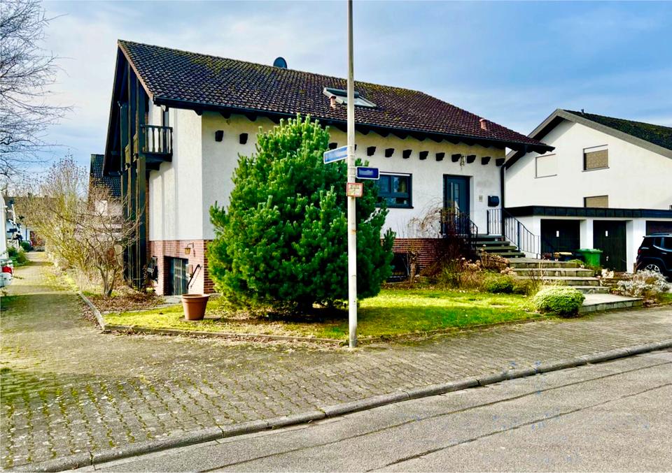 Thumbnail-Einfamilienhaus mit Einliegerwohnung und Garten - provisionsfrei