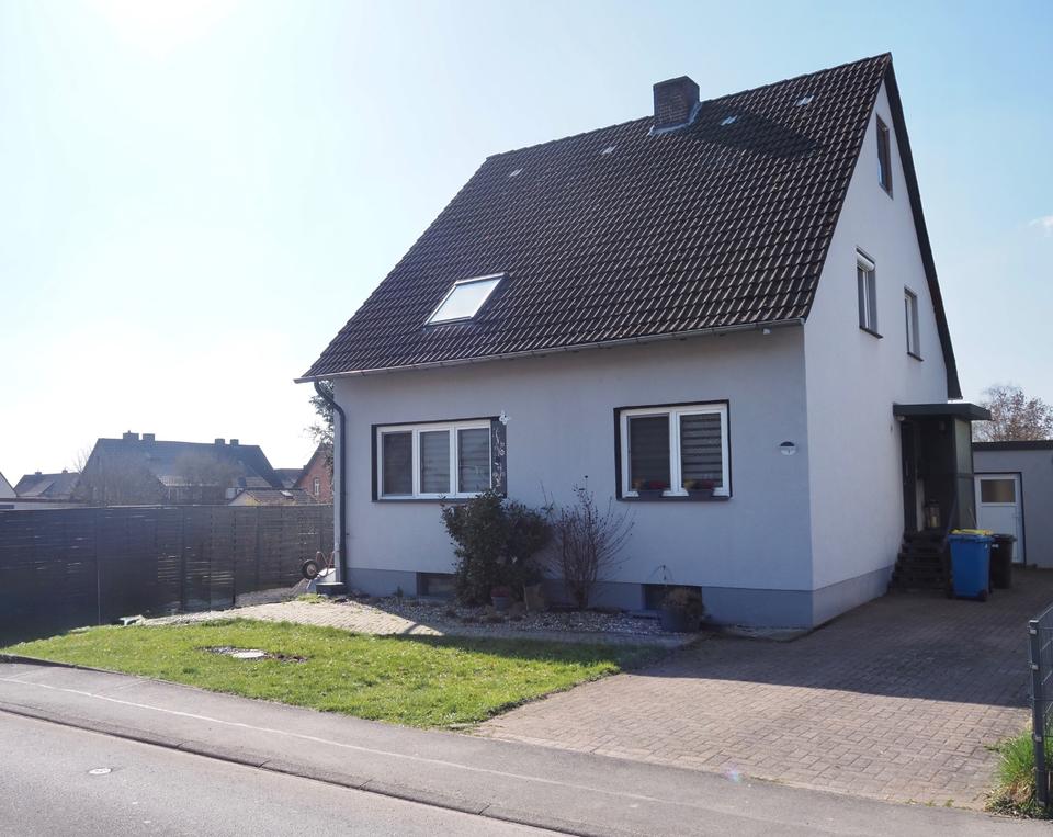 Thumbnail-Ein- bis Zweifamilienhaus in Staufenberg Landwehrhagen