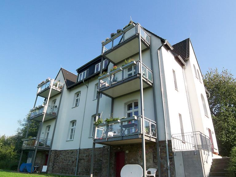 Thumbnail-Wohnen, wo das Herz schlägt - in grüner Umgebung.