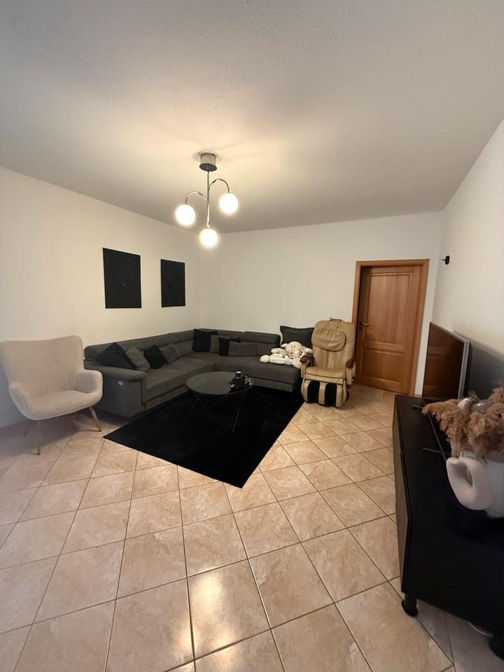 Thumbnail-Schöne Einliegerwohnung mit Garage