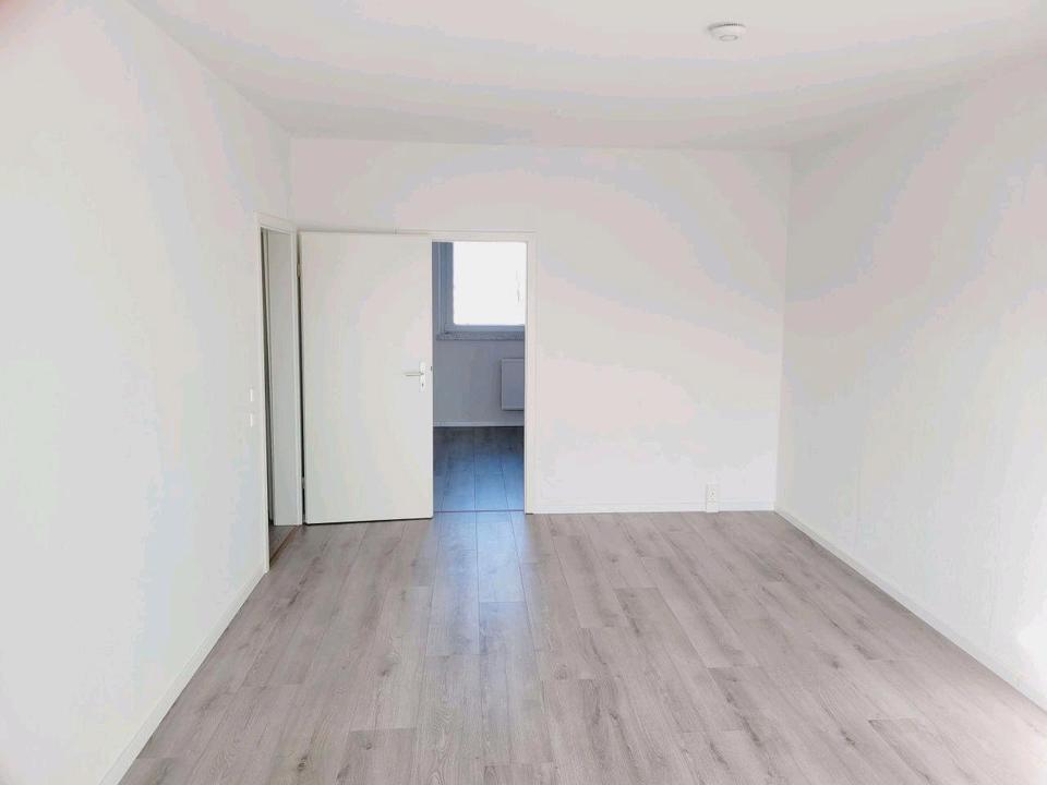 Thumbnail-Helle 3 Zimmerwohnung mit Balkon