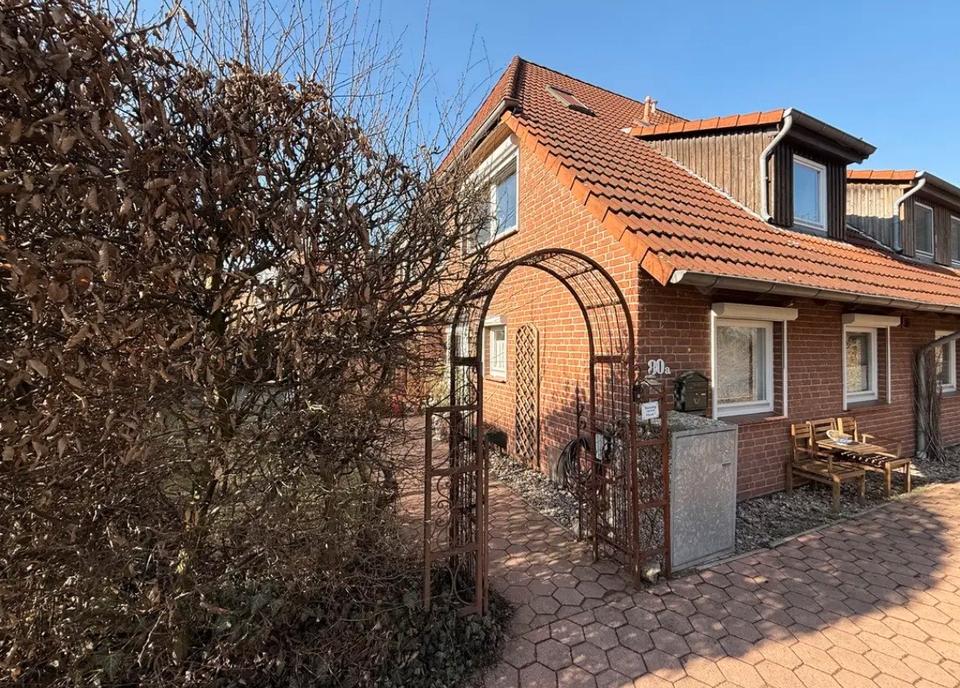 Thumbnail-Reihenendhaus 145 qm in Isernhagen (KB) von Privat