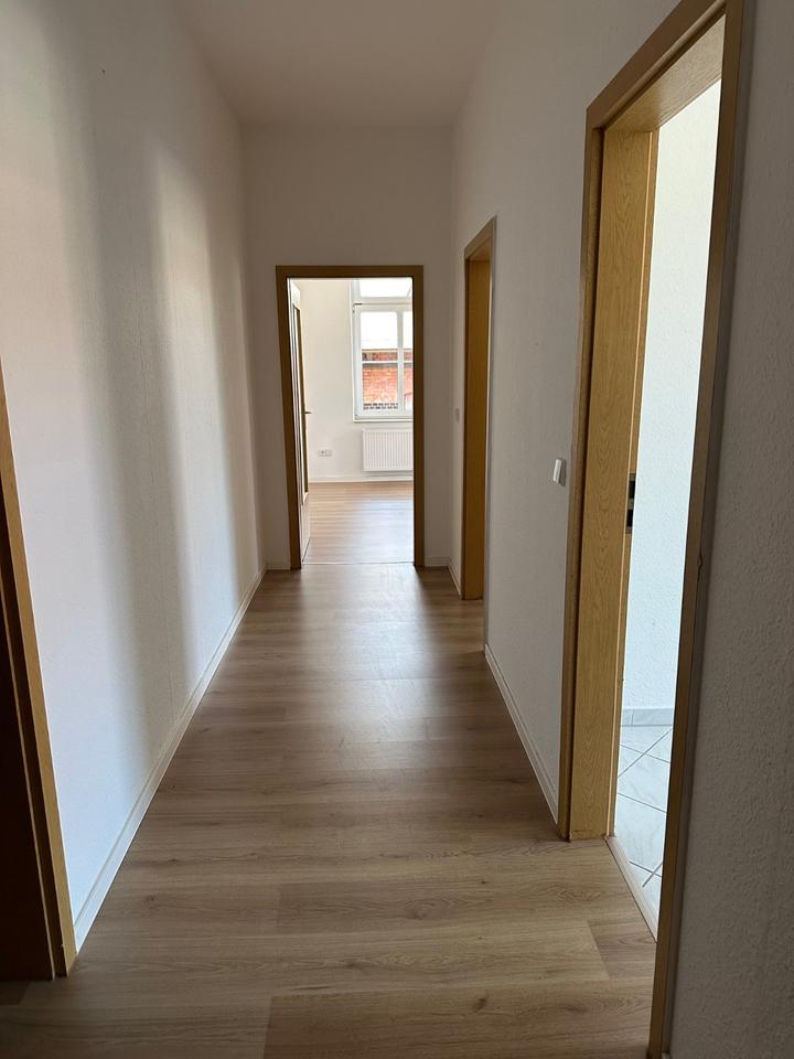 Thumbnail-Schöne helle und ruhige 2-Raum Wohnung im 1. OG