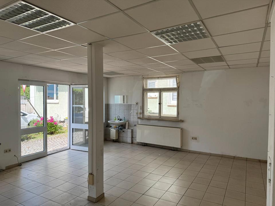 Thumbnail-Lagerraum in Höchstadt - ca. 30m2 - Pauschalmiete - zentrale Lage