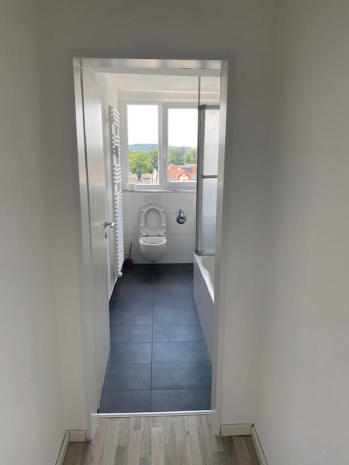 Thumbnail-Helle und frisch renovierte Dachgeschosswohnung mit Einbauküche