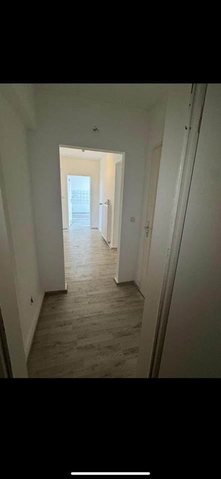 Thumbnail-Frisch renovierte 4-Zimmer-Wohnung in Düren mit Terrasse