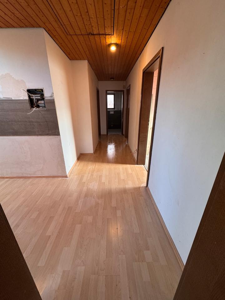 Thumbnail-4,5-Zi.-Whg. | 90 m² | Balkon | neu saniertes Bad | ab 01.01.26