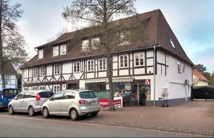 Thumbnail-Mehrfamilienhaus mit Gewerbefläche