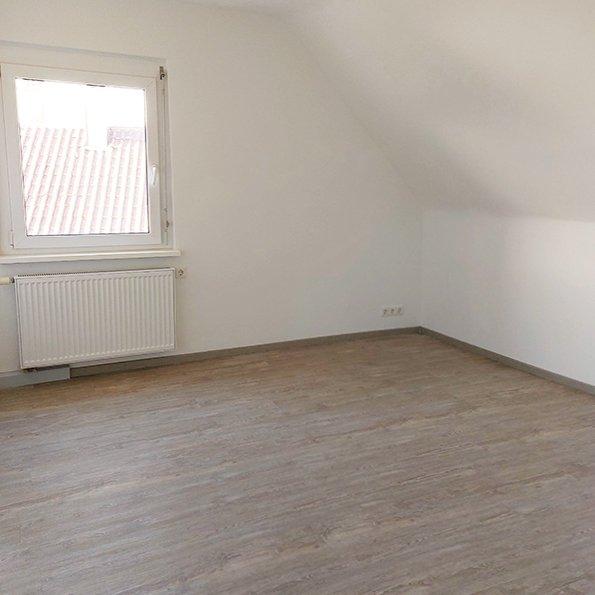 Thumbnail-Sanierte 3-Zimmer Wohnung + Dachgeschoss
