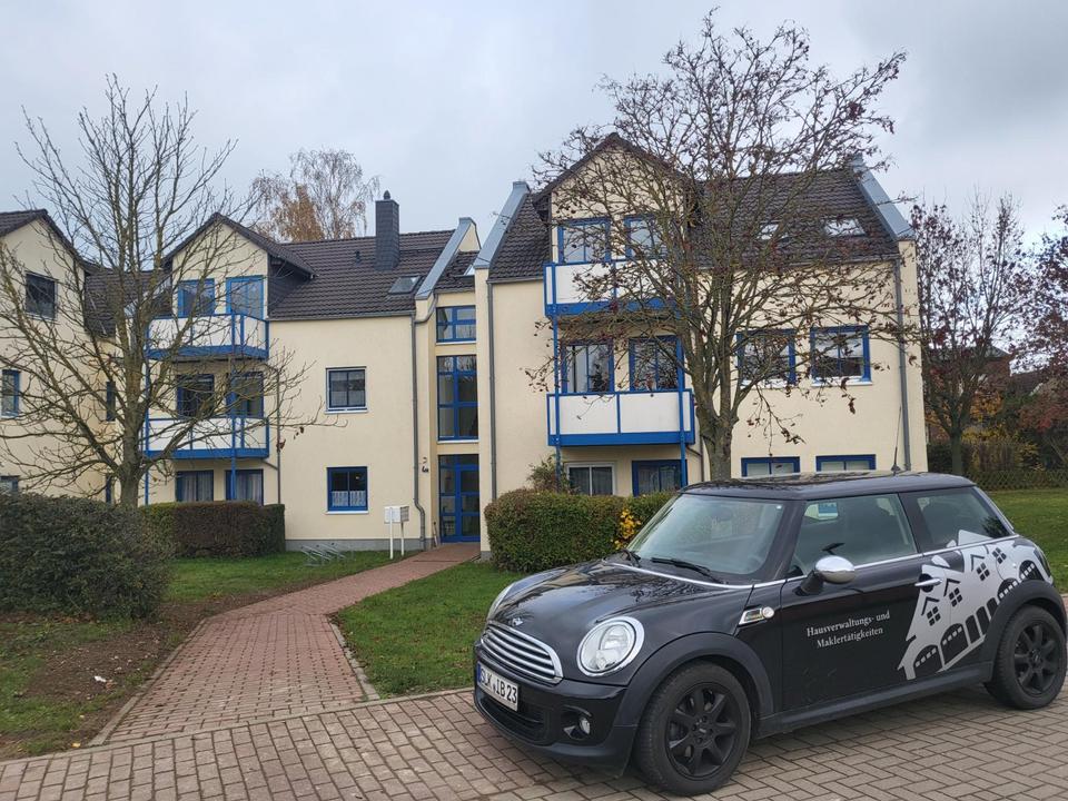 Thumbnail-!RESERVIERT! Schöne 2- Raum Dachgeschosswohnung in ruhiger Lage