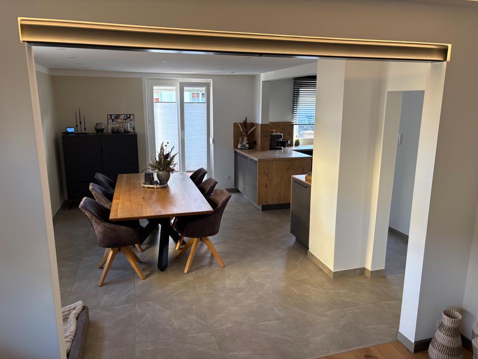 Thumbnail-Einfamilienhaus mit PV-Anlage, neuem Wohnbereich und Garten