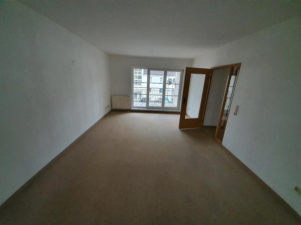 Thumbnail-3-Raum-Wohnung zum selbst renovieren - 3 Kaltmieten frei