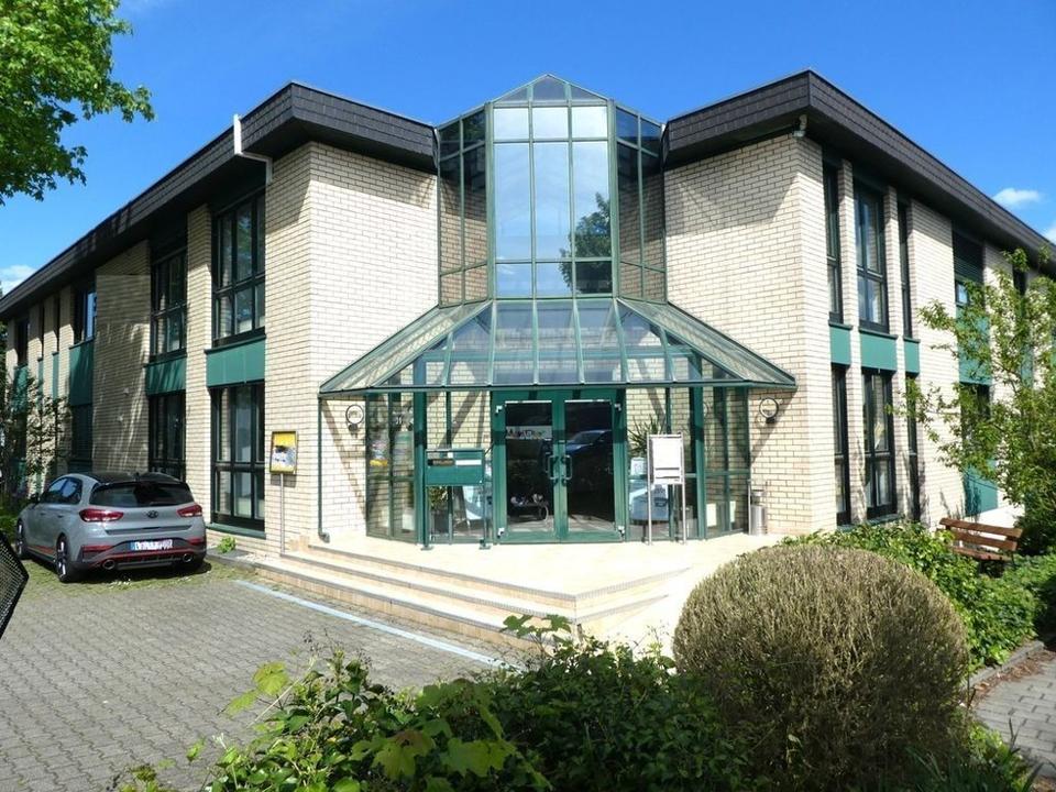 Thumbnail-3 BÜRO- PRAXISRÄUME, niveauvoll, zentral und verkehrsgünstig gelegen in Bietigheim-Bissingen