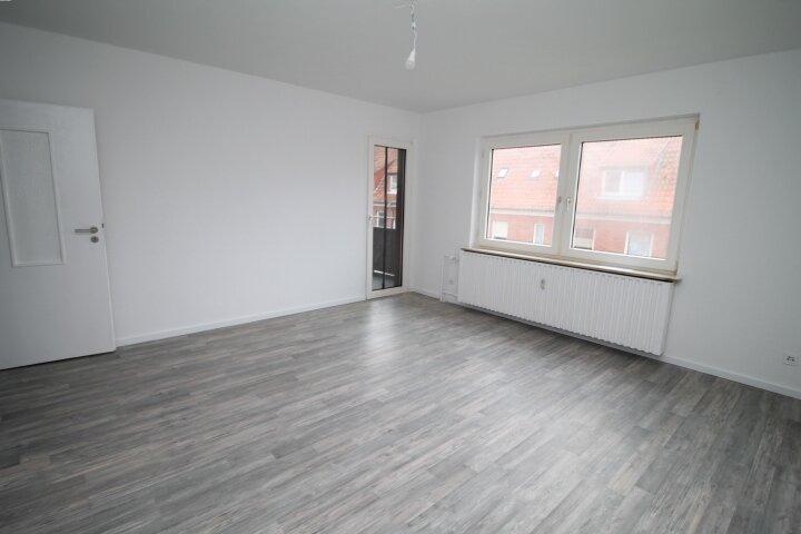 Thumbnail-Emden - Barenburg: Moderne 3-Zimmer-Wohnung im II OG mit Balkon!