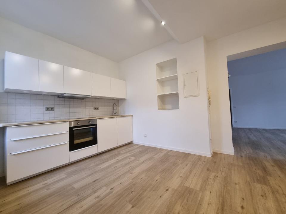 Thumbnail-2-Raum Wohnung mit Einbauküche und Gartenanteil. Nähe Zoo.