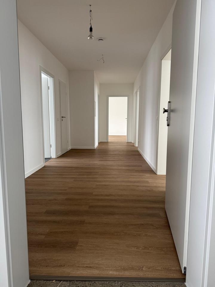Thumbnail-Moderne 4-Zimmer-Wohnung mit Einbauküche in Schwäbisch Hall