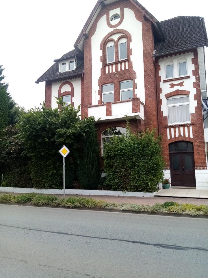 Thumbnail-4-Zimmer-Wohnung im Zentrum mit Einbauküche und 2 Balkonen.