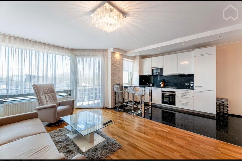 Thumbnail-LUXUS möblierte WG 3 Zimmer Nähe Sana Klinik Balkon Keller Garage