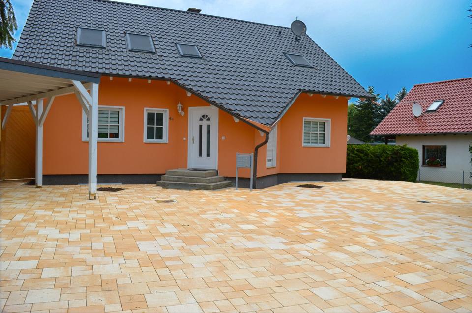 Thumbnail-Großzügiges Einfamilienhaus mit 235 m² Wohnfläche und Grundstück