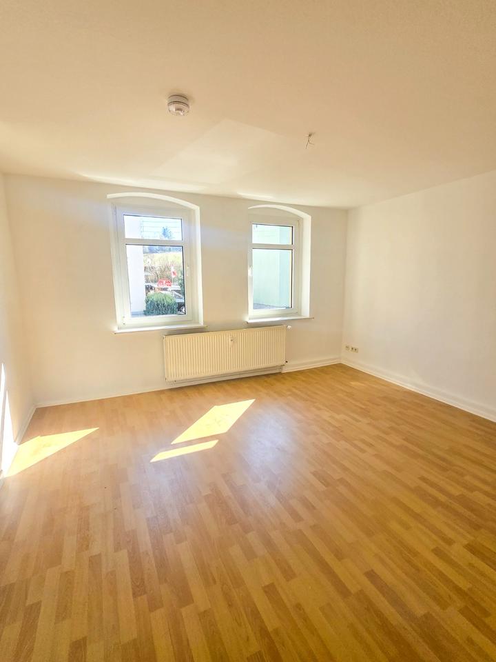 Thumbnail-Geräumige 4- Zimmerwohnung mit Garten und Stellplatz, ruhige Lage