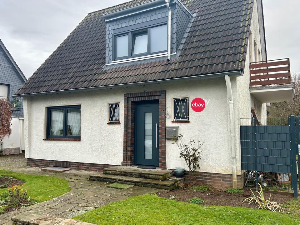 Thumbnail-Alleinstehende Haus