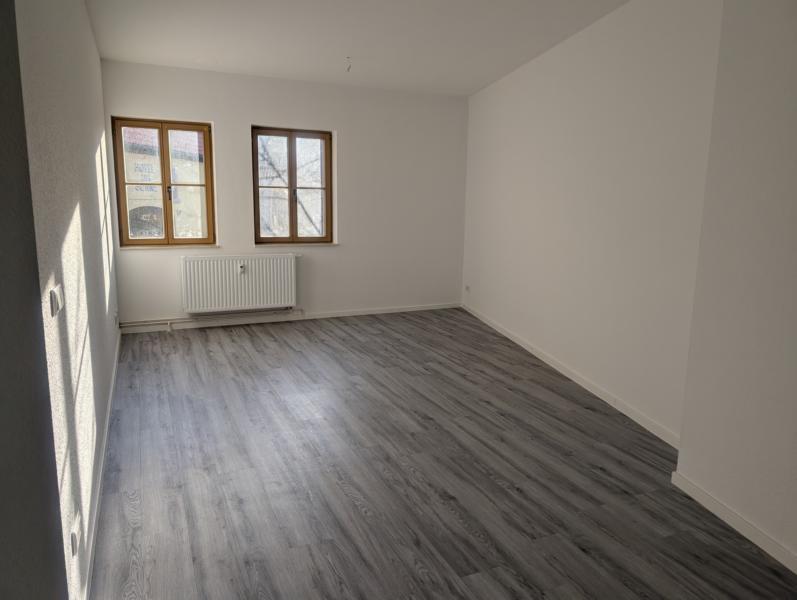 Thumbnail-O327W8: Sanierte 3-Raum-Wohnung im Stadtzentrum