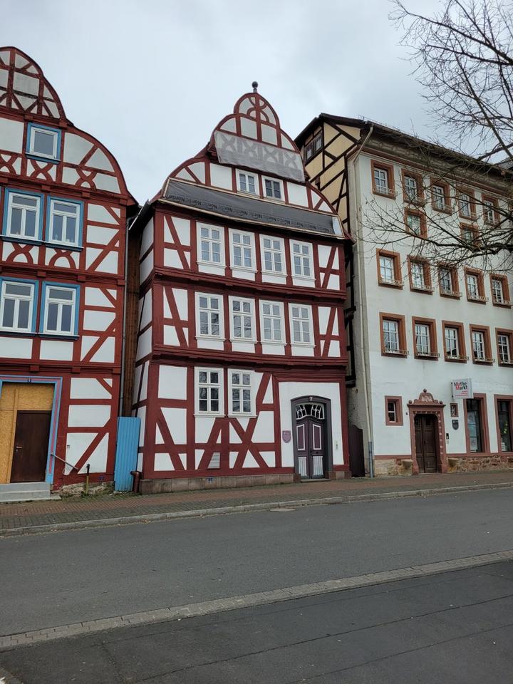 Thumbnail-RUSTIKAL UND GEMÜTLICH!!! Tolle 2- Zimmerdachgeschosswohnung mit Einbauküche