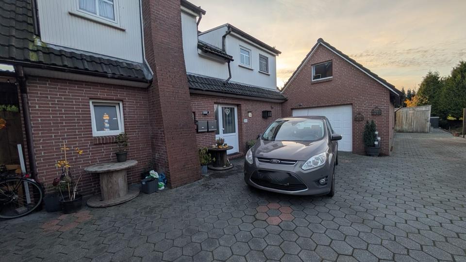 Thumbnail-2 ZKB EG Wohnung, Garten, Garage, Blockhütte