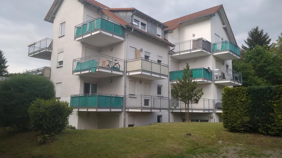 Thumbnail-Nahe BER, Tesla, Rolls Royce! Ruhige 1-Zimmer-Wohnung mit Balkon, Stellplatz u. Einbauküche