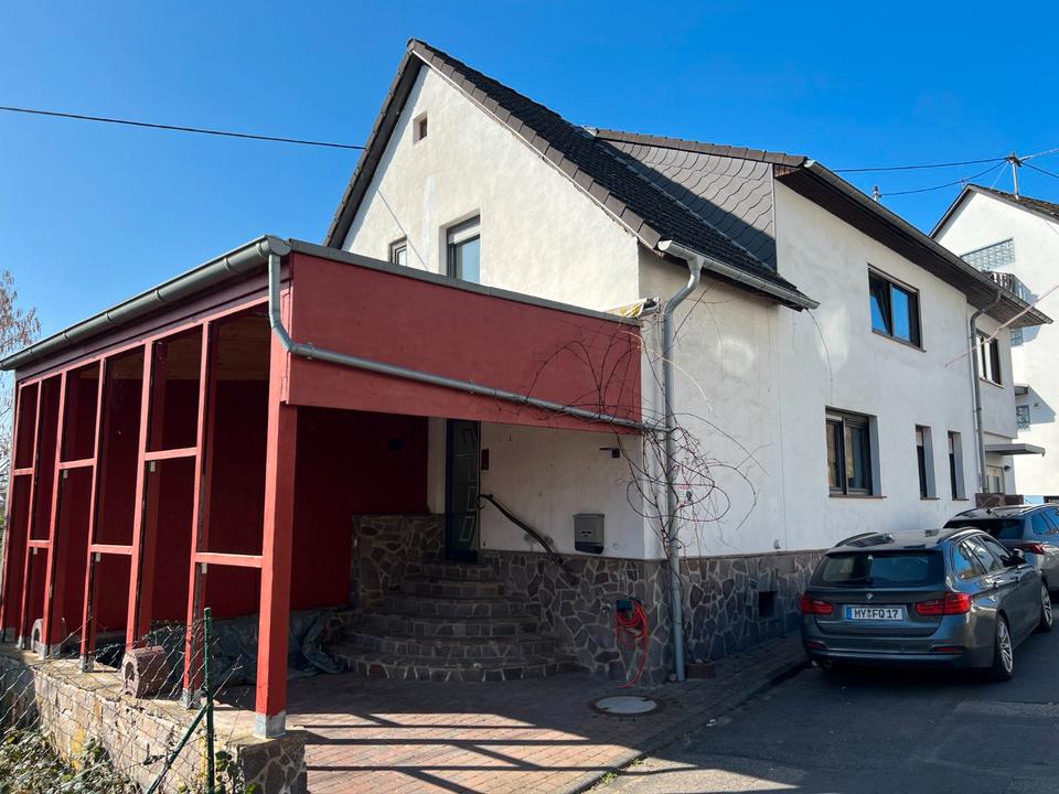 Thumbnail-5,5% Rendite Zweifamilienhaus mit Potenzial in Koblenz Niederberg