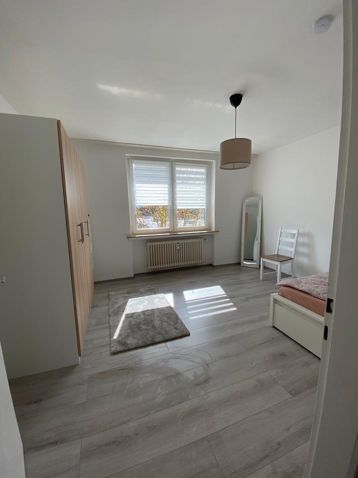 Thumbnail-3-Zimmer-Wohnung (87 m²) mit Balkon – voll möbliert