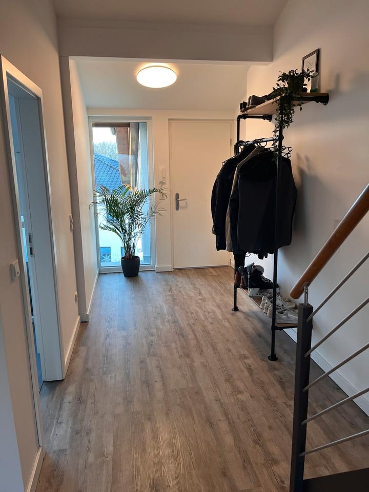 Thumbnail-Großzügige Maisonette Wohnung in Isernhagen KB in ruhiger Lage