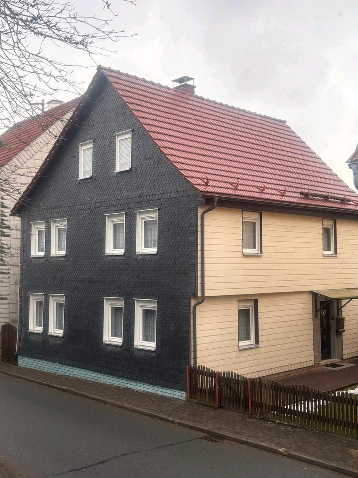Thumbnail-Gepflegtes Zweifamilienhaus mit großem Garten in Ilmenau Roda