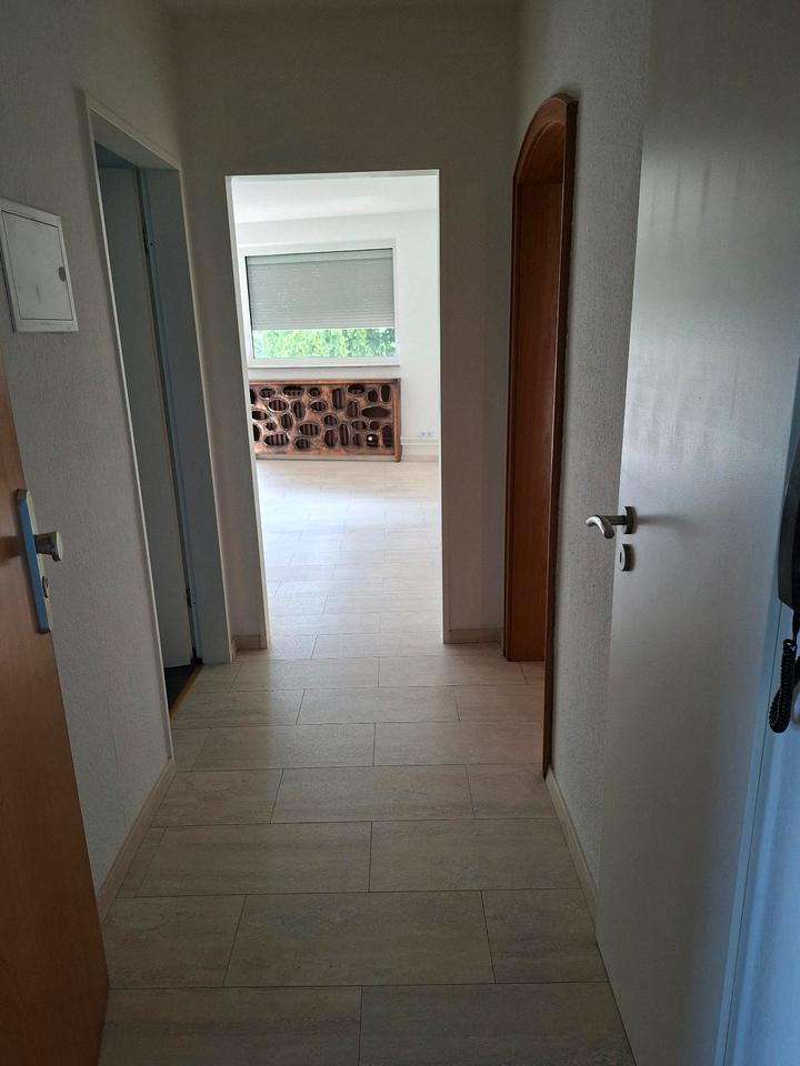 Thumbnail-Aus Nachlass: Schöne, renovierte 2,5-Zimmer-ETW zu verkaufen