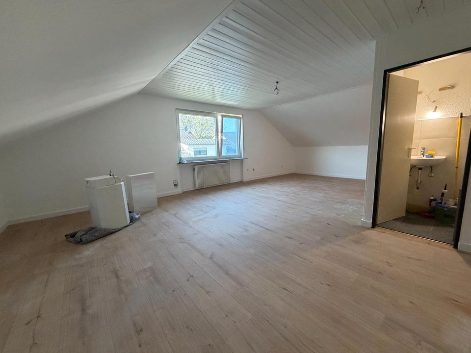 Thumbnail-Renoviertes & voll möbliertes 1-Zimmer Appartement in ruhiger Lage in Schriesheim