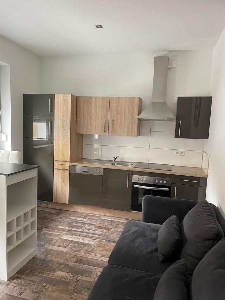 Thumbnail-Möblierte 2-Zimmer-Wohnung - EG mit EBK, Terrasse & Keller