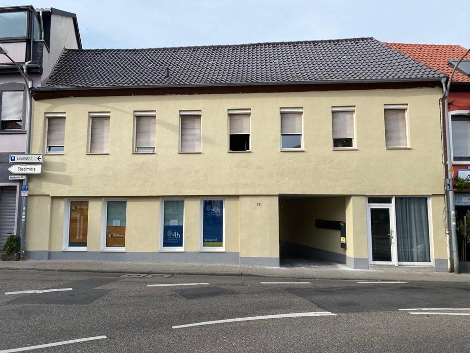 Thumbnail-Attraktives Wohn- und Geschäftshaus zentrale Lage von Grünstadt