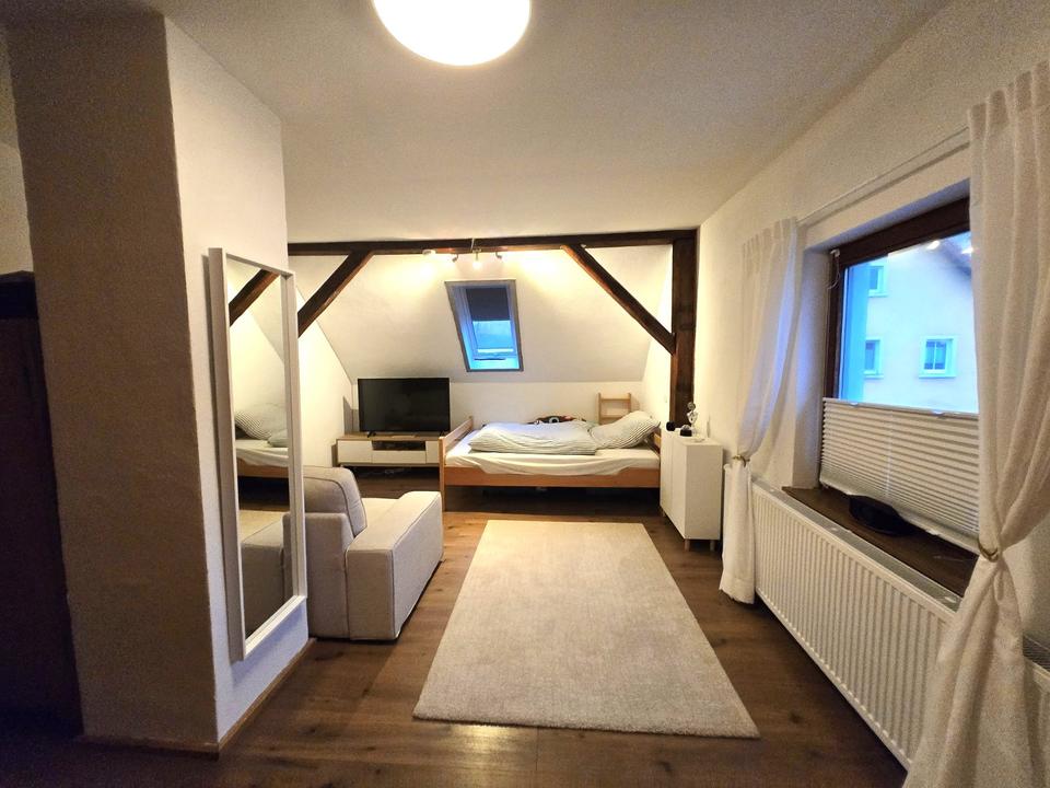 Thumbnail-4-Zimmer-Whg.: stadtnahe und wunderbar ruhig!