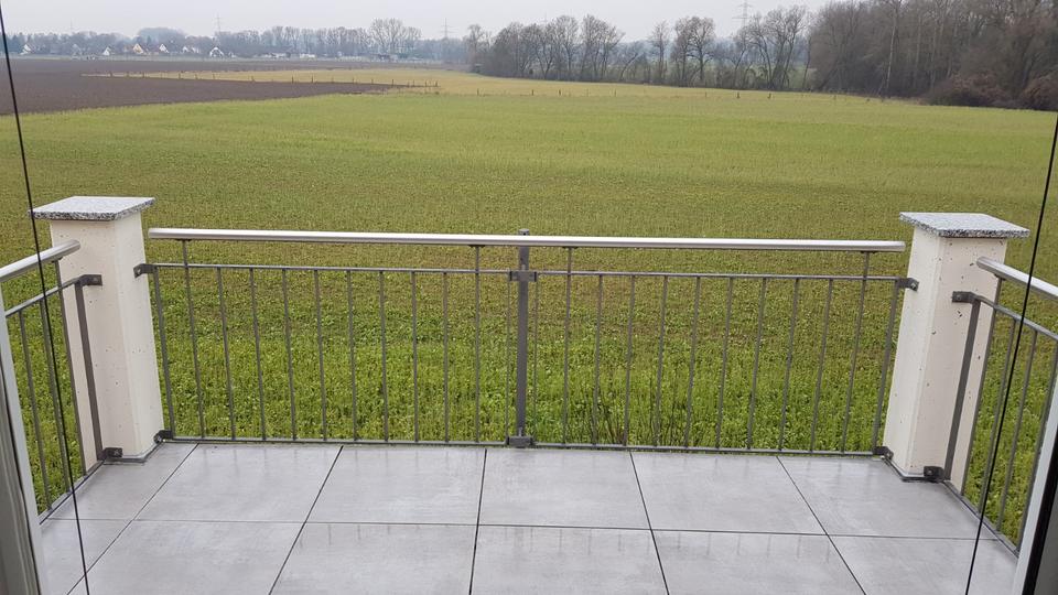 Thumbnail-Schöne 2-Zimmer DG-Wohnung mit herrlicher SW-Aussicht