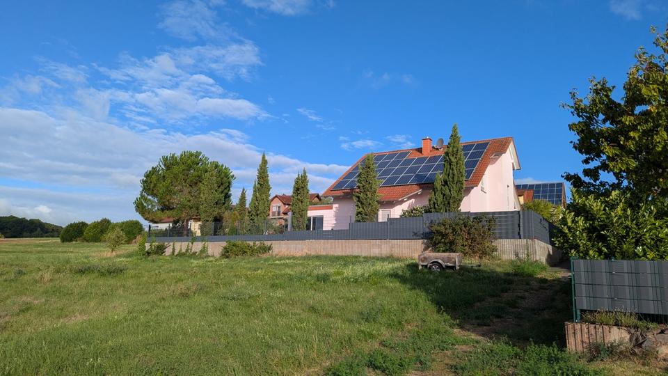Thumbnail-Wunderschönes Einfamilienhaus mit großem Garten in Feldrandlage