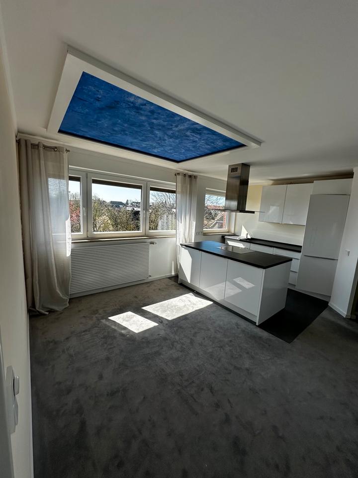 Thumbnail-Modernisierte 2-Zimmer Wohnung mit Balkon und Einbauküche