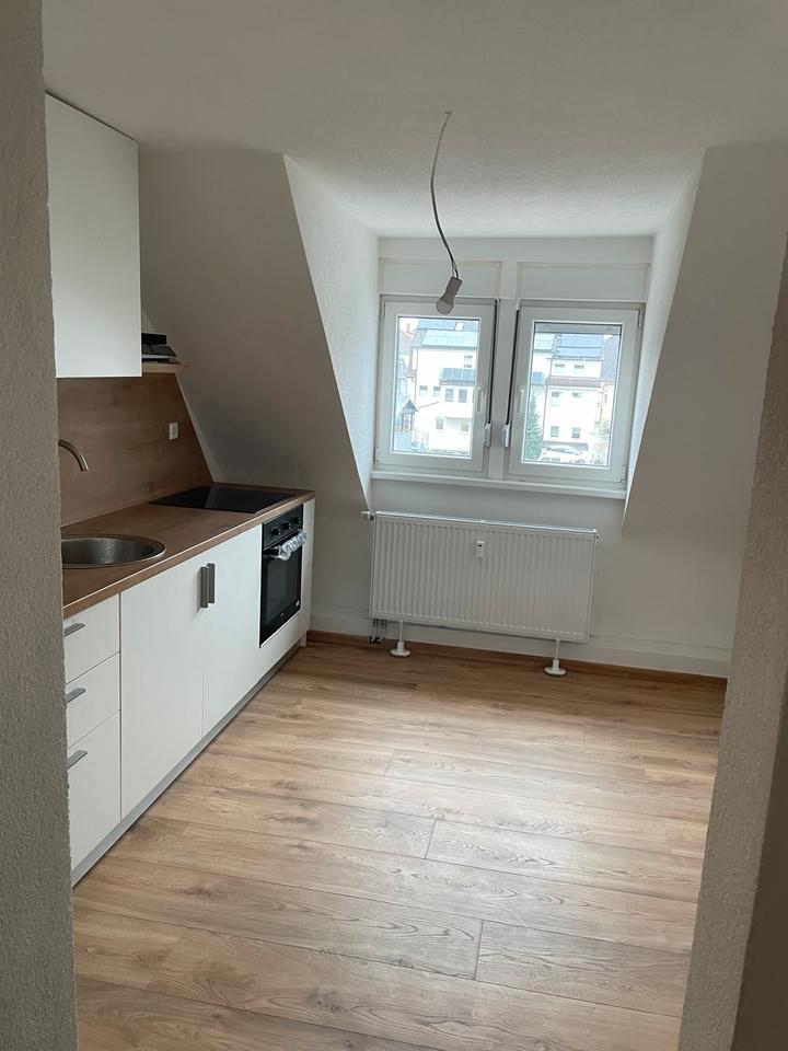 Thumbnail-4-Zimmer-Wohnung mit neuer Küche & Stellplatz