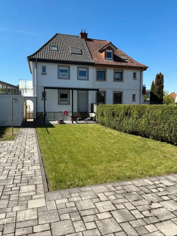 Thumbnail-Doppelhaushälfte im Herzen von Sinsheim