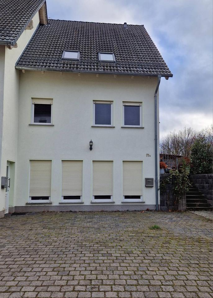 Thumbnail-Doppelhaushälfte in Gotha zu vermieten.